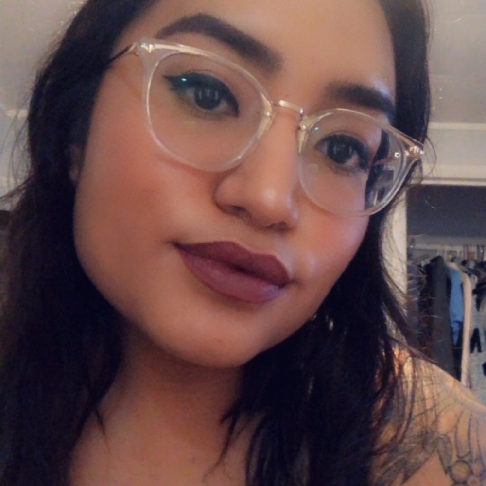 Meet your Posher, Jenifer